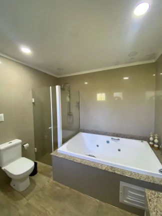 Imagem MOBILIADO!!! Lindo Sítio com 3.000m², Piscina, arborizado, Águas Claras