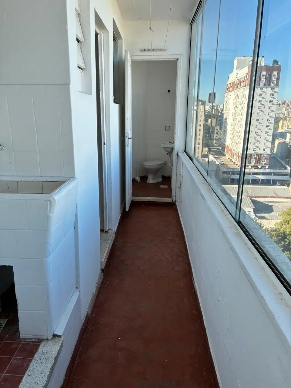 Imagem AMPLO APARTAMENTO DE 3 DORMITÓRIOS NA CIDADE BAIXA