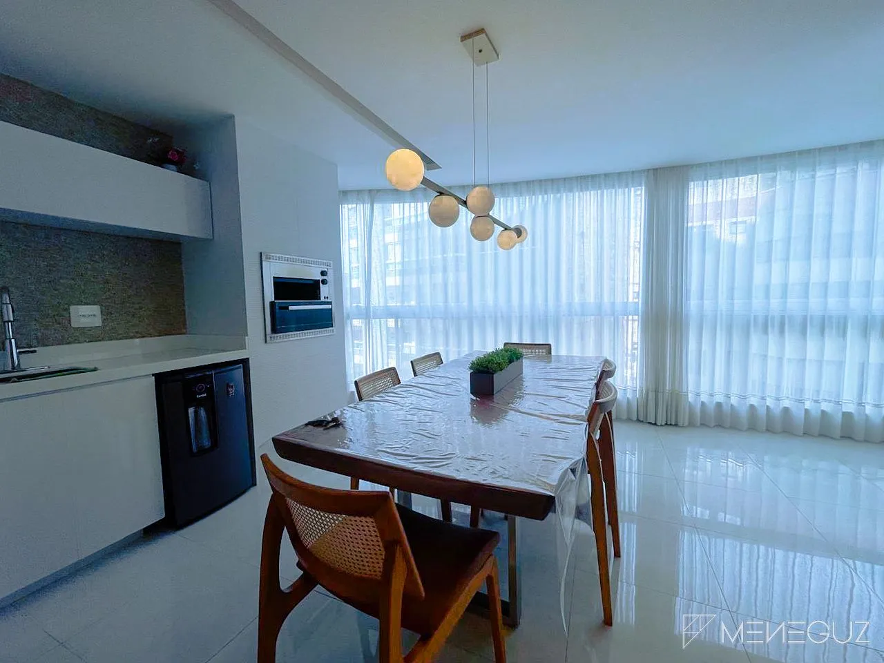 Imagem Apartamento 3 quartos a venda na Praia do Morro em Guarapari, com lazer completo, finamente mobiliado.