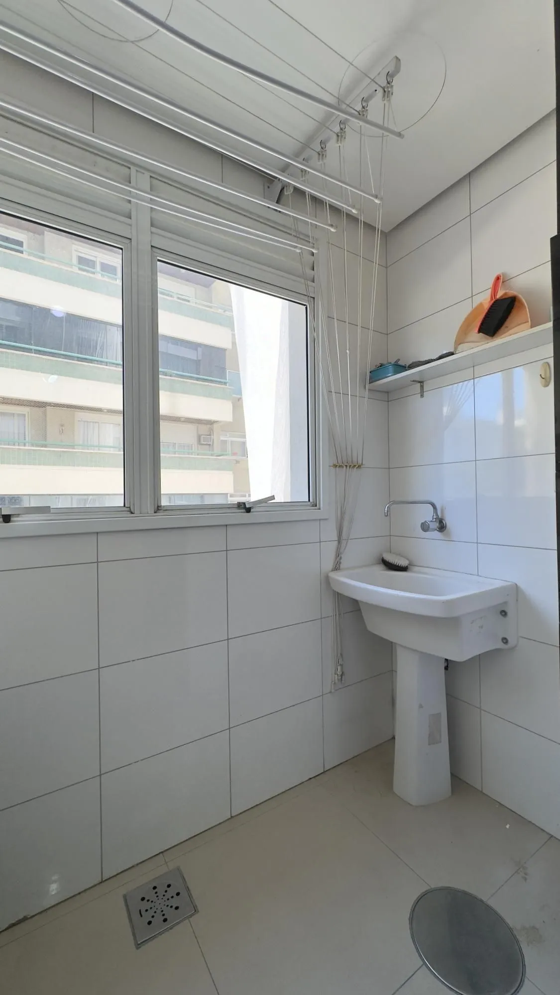 Imagem APARTAMENTO 2 DORMITÓRIOS, SENDO 1 SUÍTE COM VAGA DE GARAGEM NO BAIRRO SANTANA