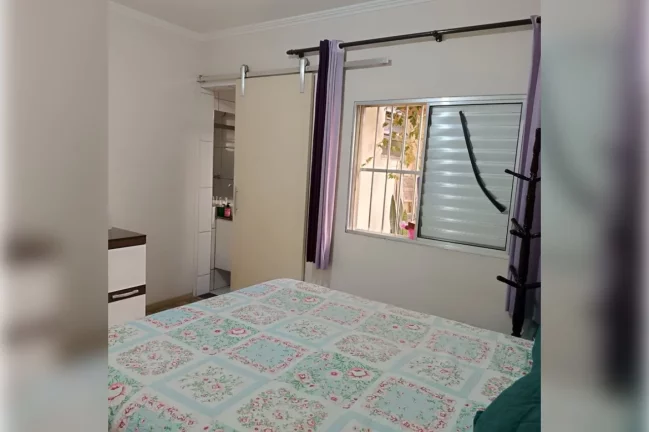 Imagem EXCELENTE SOBRADO REFORMADO - 3 dorms (1 suíte) garagem para 3 carros, no Jardim São Judas Tadeu!