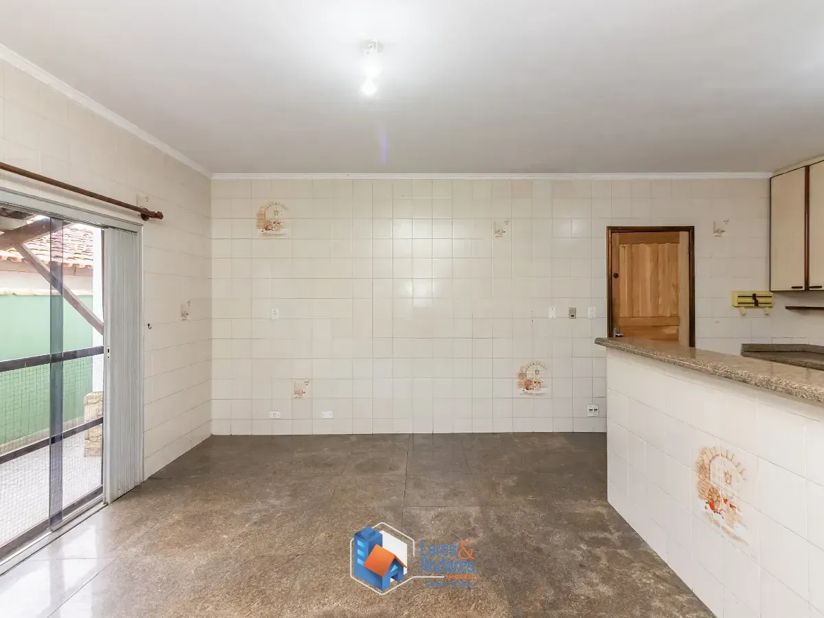 Imagem Casa para venda em Jardim Ana Maria com 3 quartos, sendo 1 suíte, 280m²