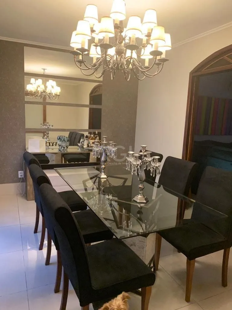 Imagem Casa para Venda - 323m², 4 dormitórios, sendo 2 suites, 3 vagas - Jardim Itu