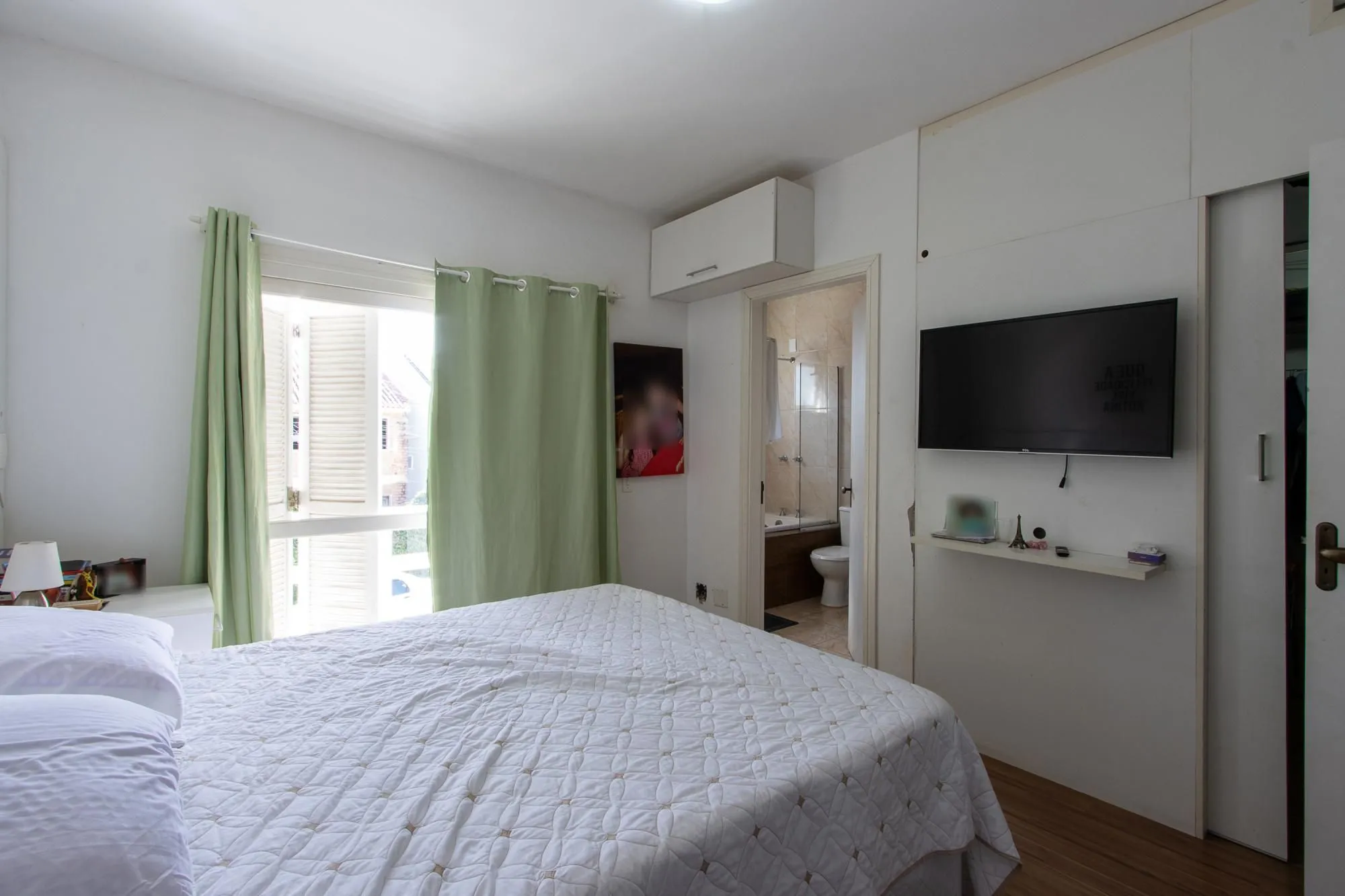 Imagem Casa de Condomínio em Hípica