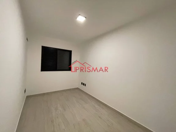 Imagem Sobreposta terrea fundos, 3 dormitorios suite, Marapé, Santos, 2 vagas
