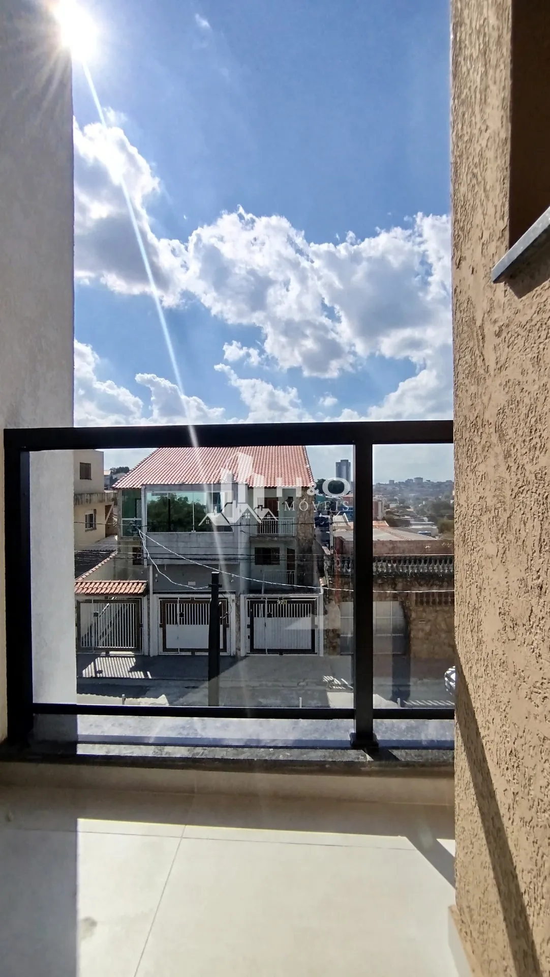 Imagem Oportunidade, Sobrado Frontal à Venda - 111m² de Área Útil | 3 Dormitórios | 3 Vagas, Bairro Jardim Brasília, Itaquera.