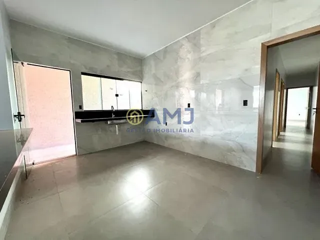 Imagem Casa no Jardim Itaipu - 3 quartos