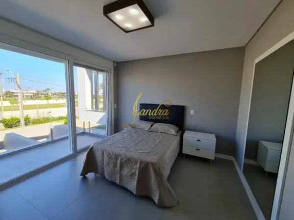 Imagem Sobrado finamente mobiliado e decorado beira de lago