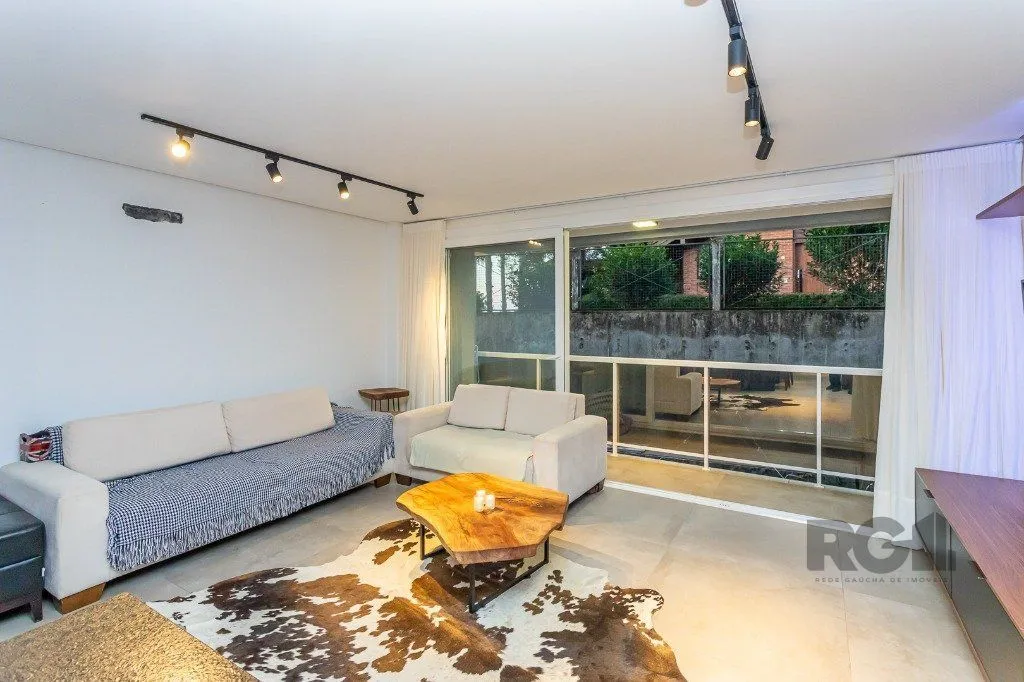 Imagem Apartamento DUPLEX no bairro Chácara das Pedras de 2 dormitórios e 2 vagas