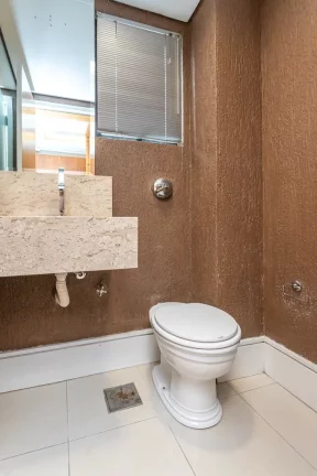 Imagem Sala para venda no bairro Moinhos de Vento em Porto Alegre