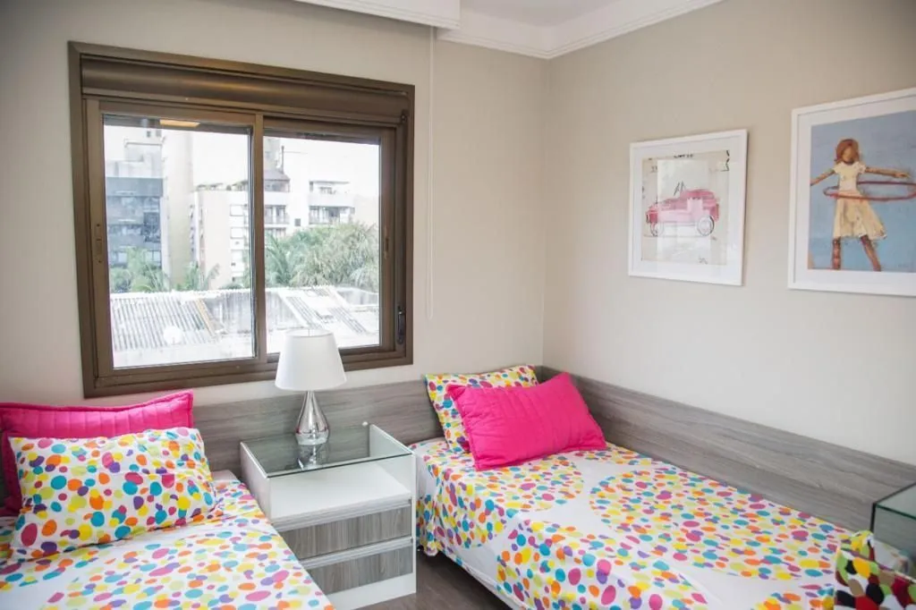 Imagem Excelente apartamento 3 dormitórios com box duplo próximo ao Moinhos
