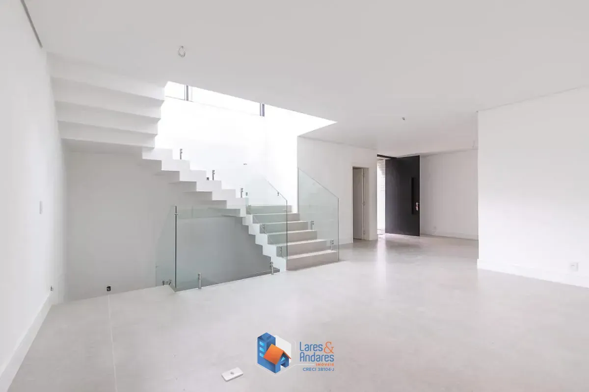 Imagem Casa em condomínio para venda em Brooklin com 3 quartos, sendo 3 suítes, 620m²