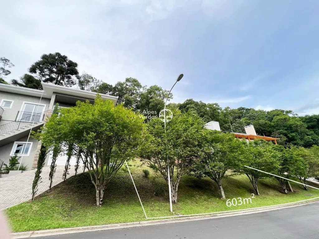 Imagem Vende-se lote no Allphaville prox. a Rua Coberta de Gramado