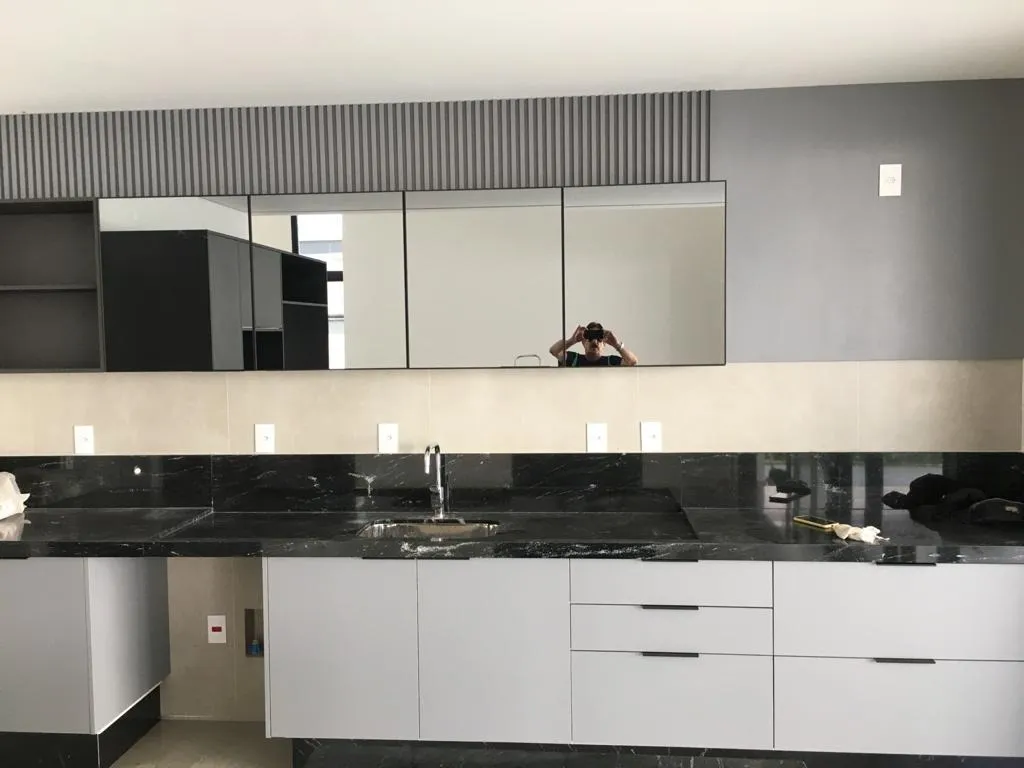 Imagem Excelente Sobrado no Condomínio Alphaville Nova Esplanada 3 com 370m².