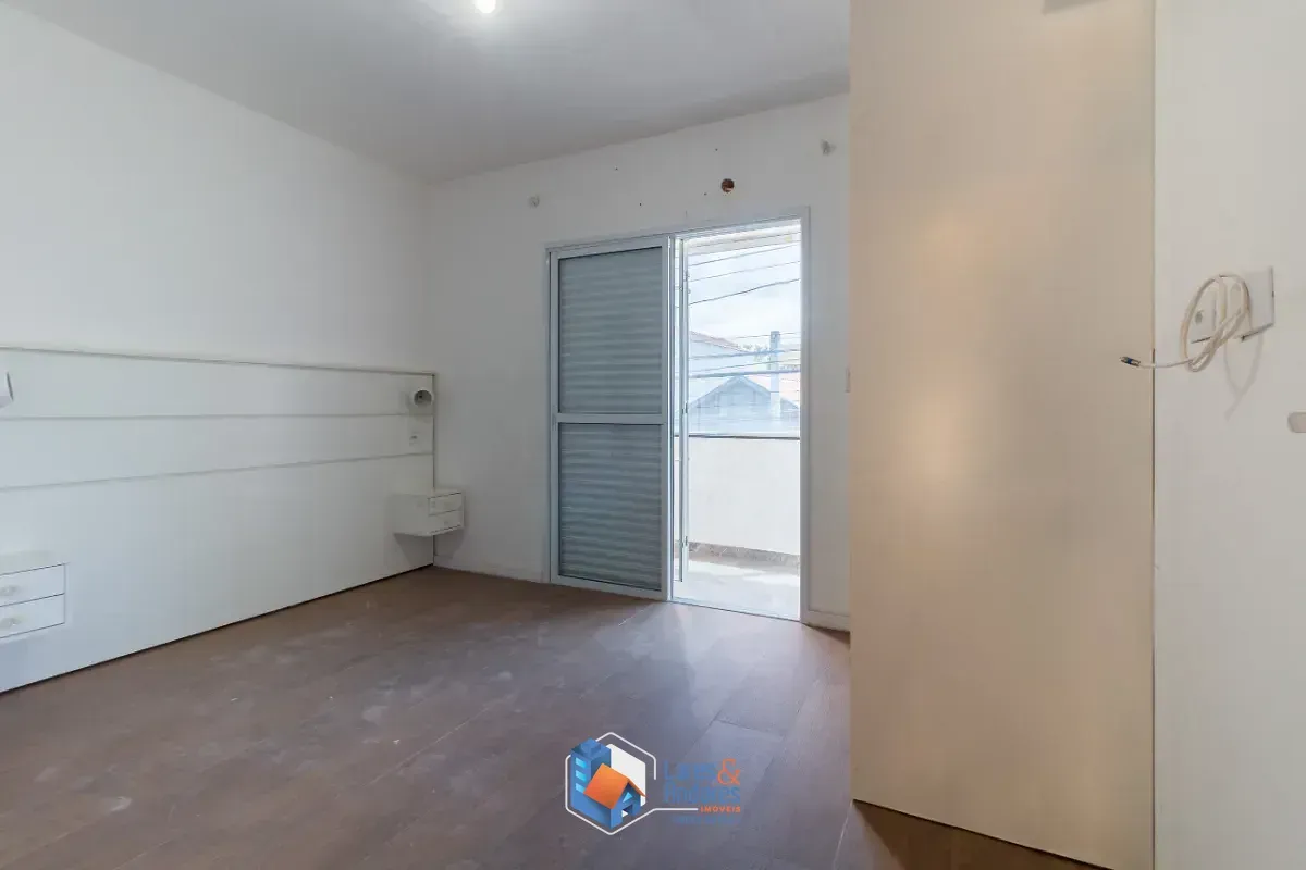 Imagem Sobrado para venda em Vila dos Remédios com 2 quartos, sendo 2 suítes, 75m²