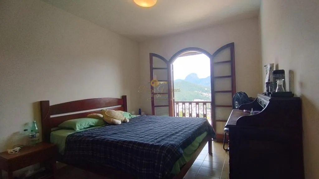 Imagem Casa em Condomínio para Venda em Teresópolis / RJ no bairro Quinta da Barra