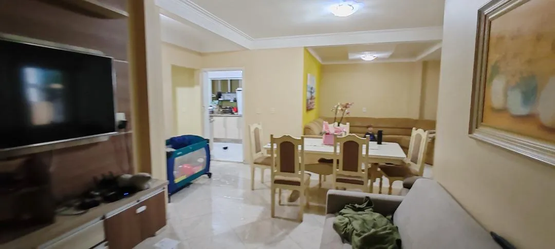 Imagem Casa mobiliada e usada em Cascavel - Centro, com escritório e quintal