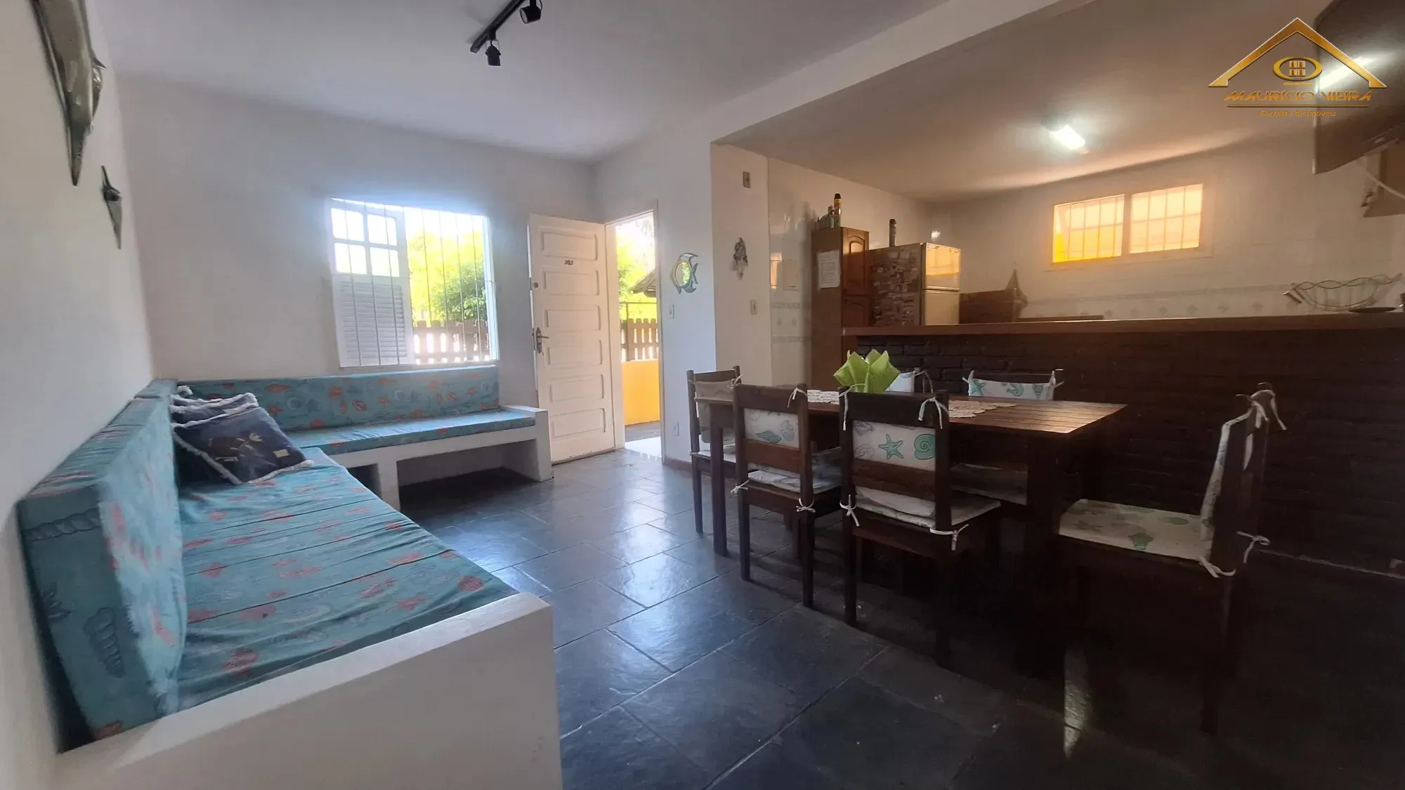 Imagem Linda casa na Ogiva, em condomínio fechado, porteira fechada e com preço abaixo do mercado. Em frente ao Clube Náutico.