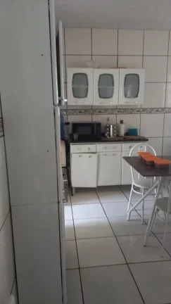 Imagem TERRENO COM 3 CASAS A VENDA NO PARQUE ESTORIL