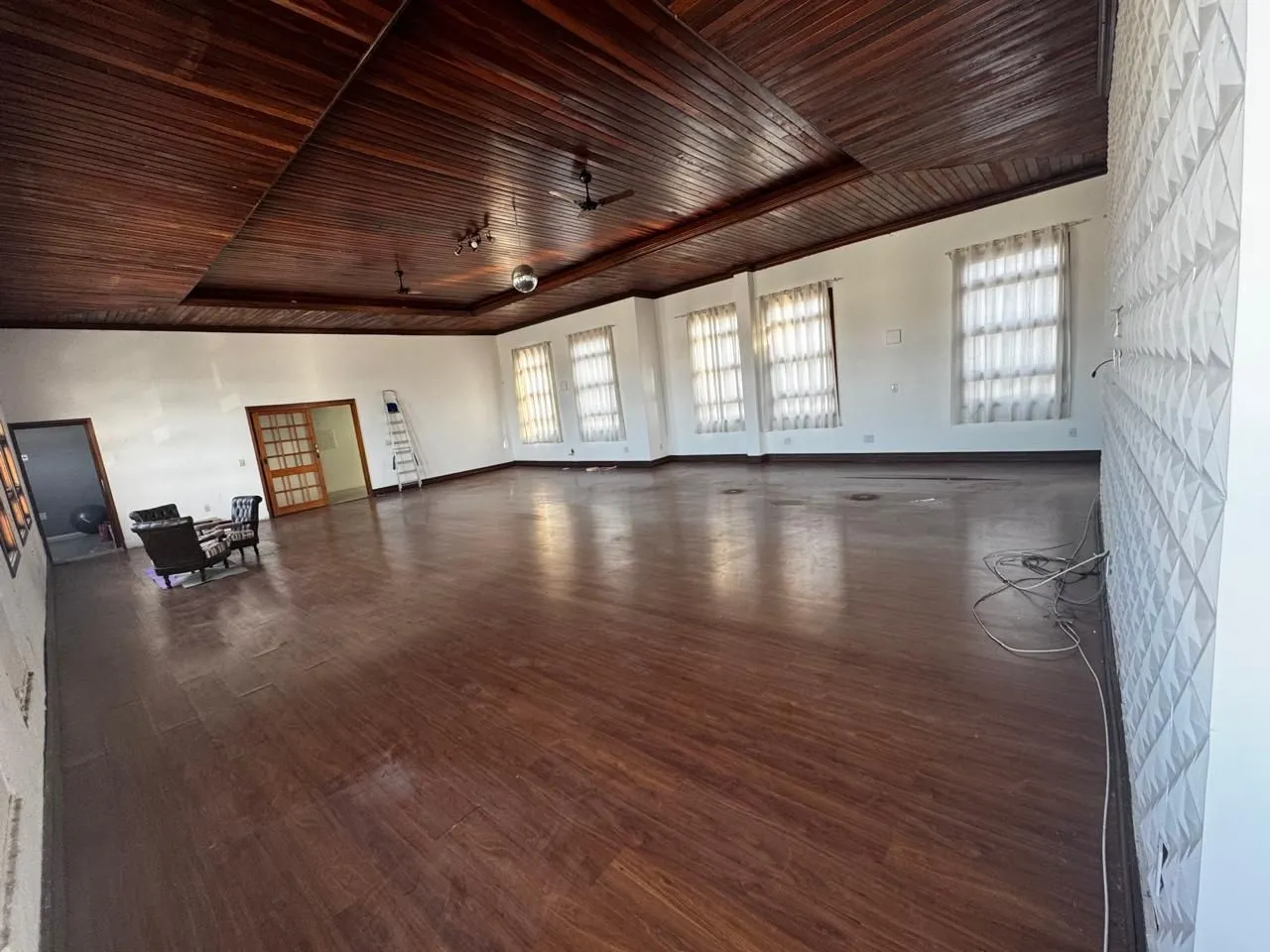 Imagem Cobertura com Vista Panorâmica para a Redenção - 4 Dormitórios, 2 Suítes - Porto Alegre