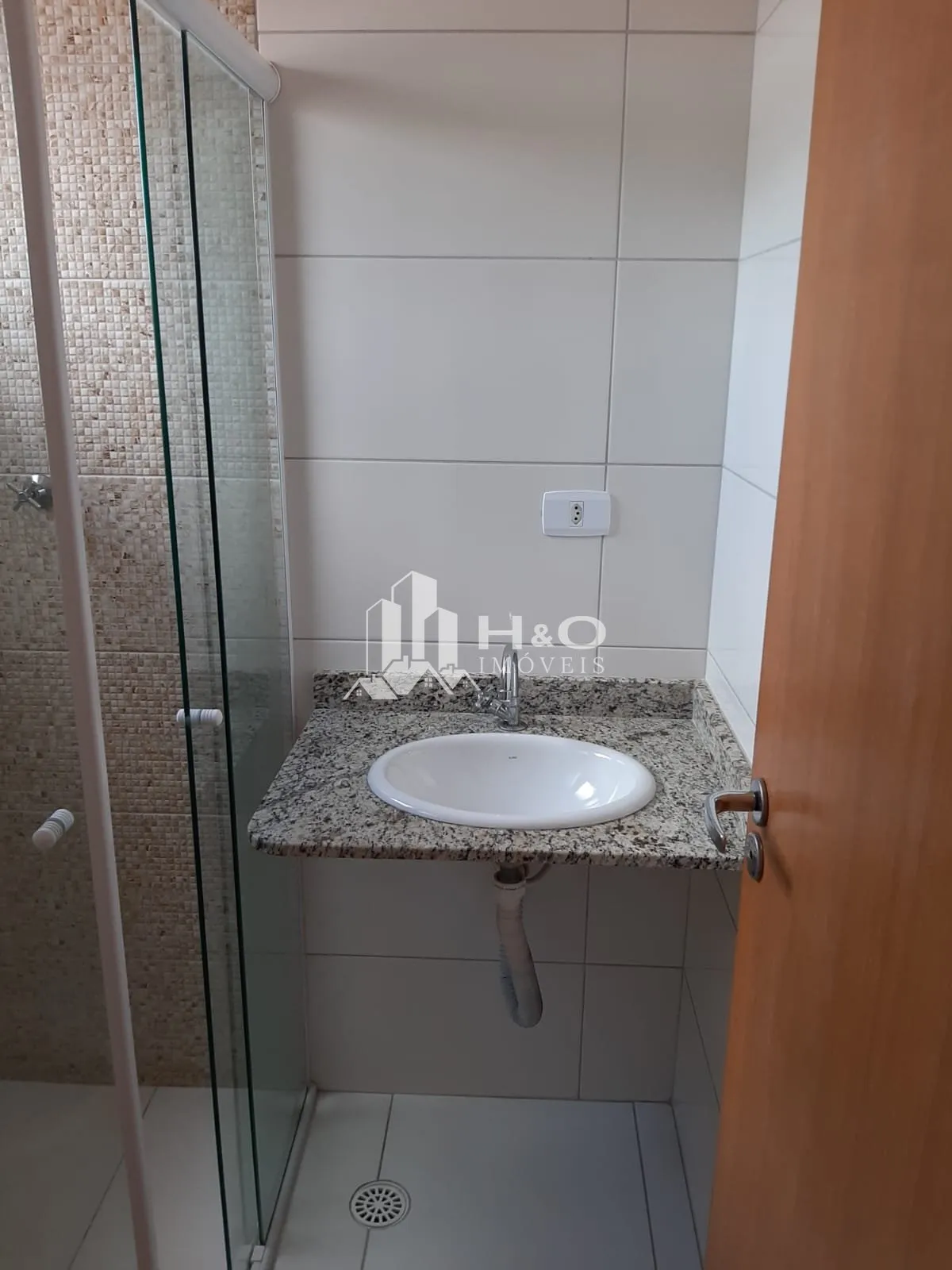 Imagem Oportunidade, Excelente Sobrado em Condomínio Fechado na Zona Leste - Próximo ao Metrô Patriarca.