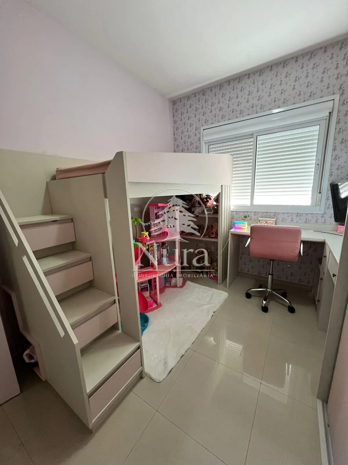 Imagem Apartamento de 3 quartos, 111m² no bairro Ponta da Praia, em Santos