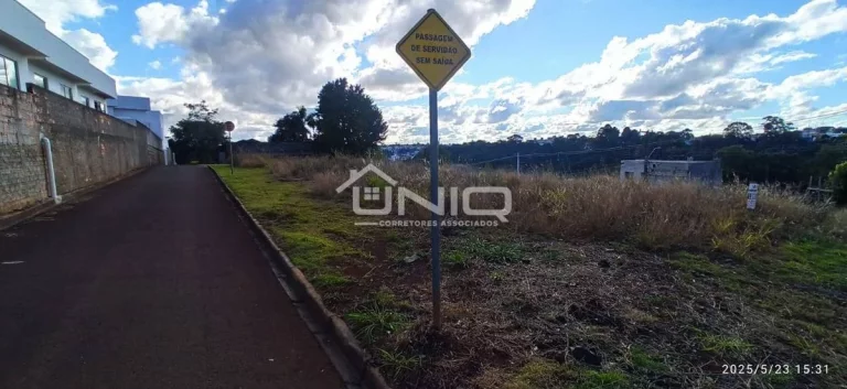 Imagem Terreno 1.162m2 - Bairro Industrial