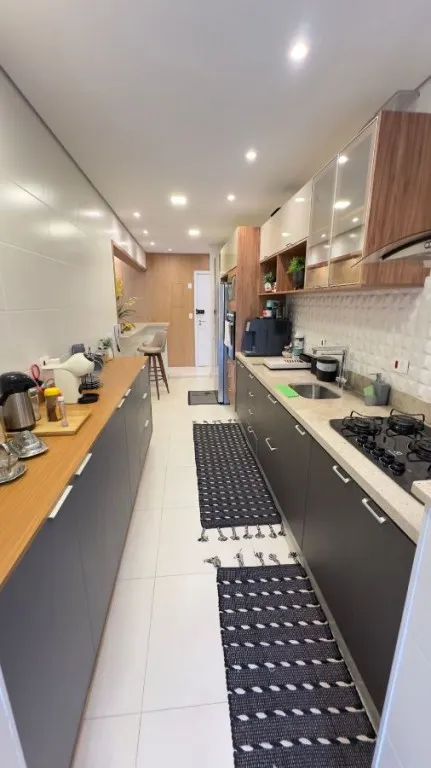Imagem APARTAMENTO COM 134,00 m² - CANTO DO FORTE - PRAIA GRANDE SP