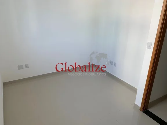 Imagem Casa com 2 súites e 2 vagas à venda no Bairro Campo Grande em Santos por 674.000,00.