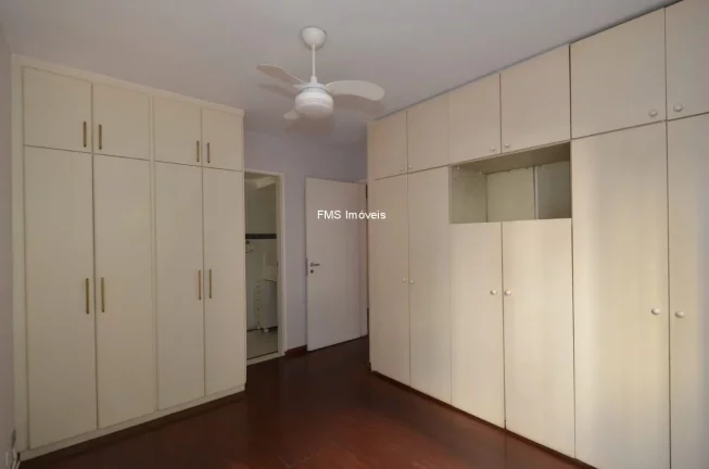 Imagem Imperdível apartamento à venda em Moema, São Paulo-SP: 3 quartos, 1 suíte, 2 banheiros, 1 vaga de garagem e 95m² de luxo!