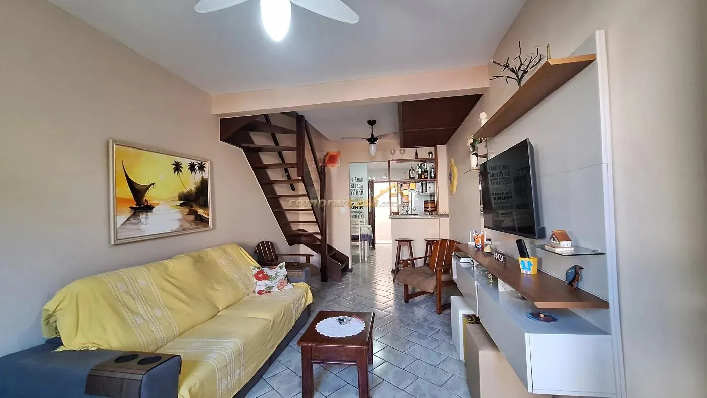 Imagem Casa em Condomínio para Venda em Cabo Frio / RJ no bairro Ogiva