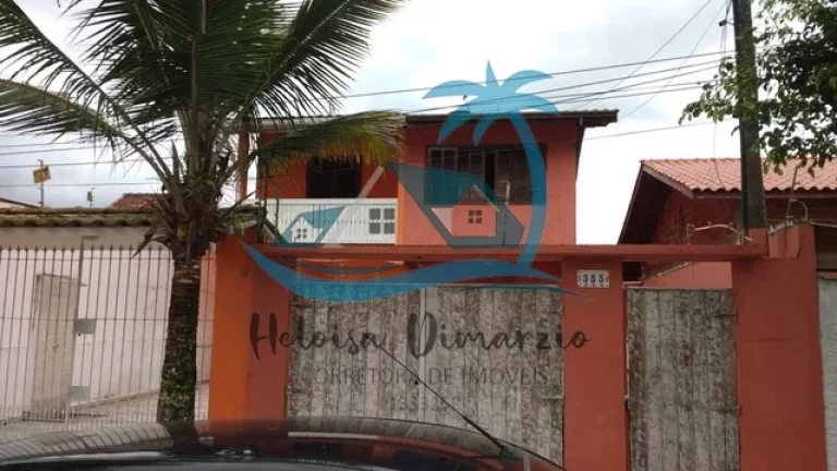 Imagem Sobrado com 98m² a venda na Barra da Lagoa em Ubatuba, 2 dormitórios, 3 banheiros, 3 vagas de garagens.