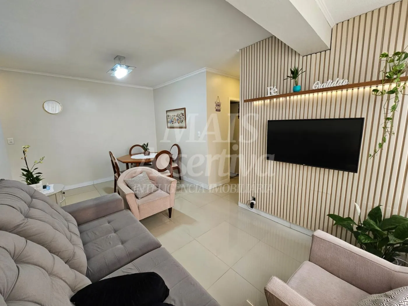 Imagem Apartamento térreo, semi mobiliado para venda - 66m²