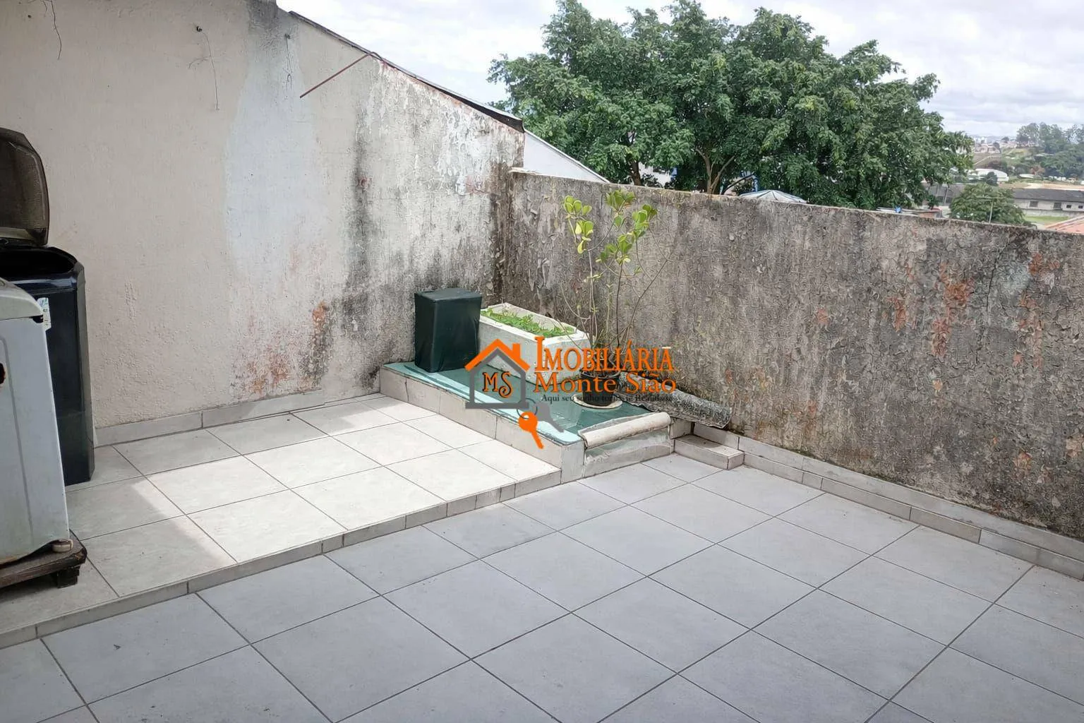 Imagem Sobrado com 4 dormitórios à venda por R$ 425.000 - Vila Carmela I - Guarulhos/SP