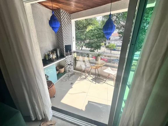 Imagem Casa sobreposta no bairro da Aparecida, Santos/SP, Grande oportunidade.