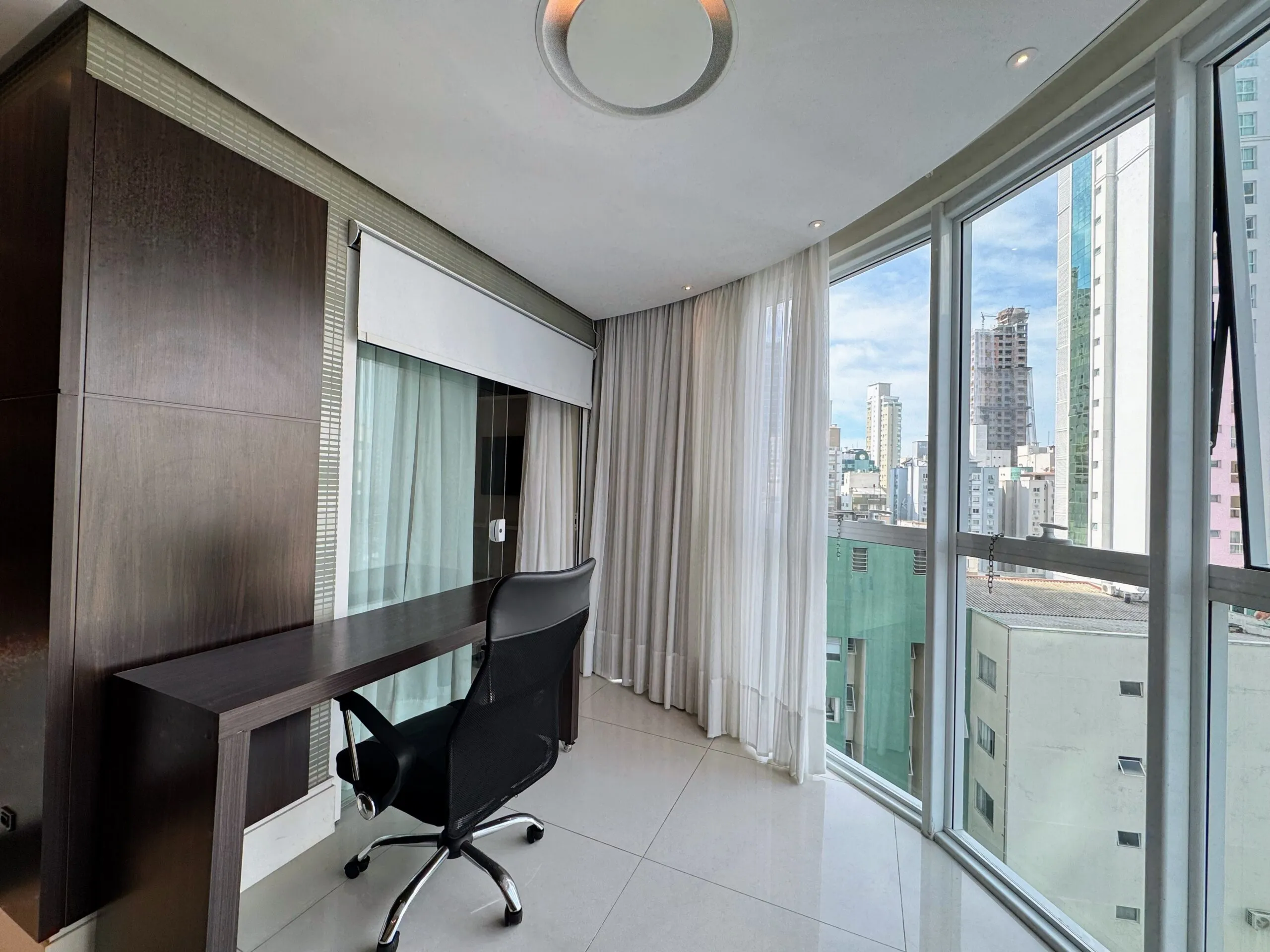 Imagem Apartamento à venda com 128m2 por R$ 3.300.000,00