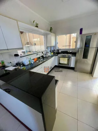 Imagem Sobrado com 4 suítes à venda, 205 m² por R$ 1.700.000 - Toninhas - Ubatuba/SP