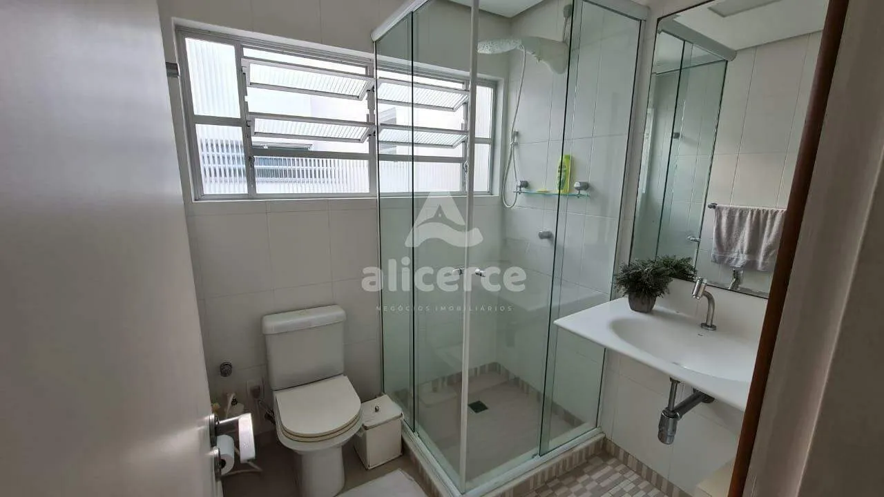 Imagem Cobertura à venda com 3 quartos 1 suíte, 173m² em Centro Florianópolis