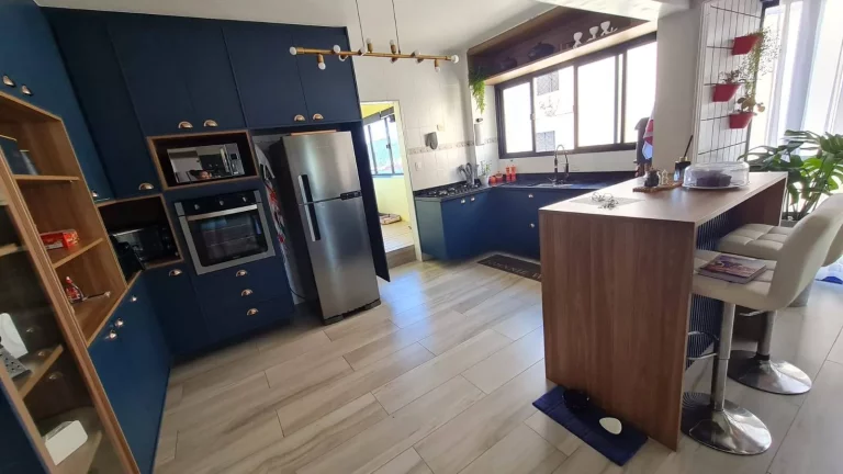 Imagem Excelente Apartamento Vista Mar e garagem fechada na Ponta da Praia!