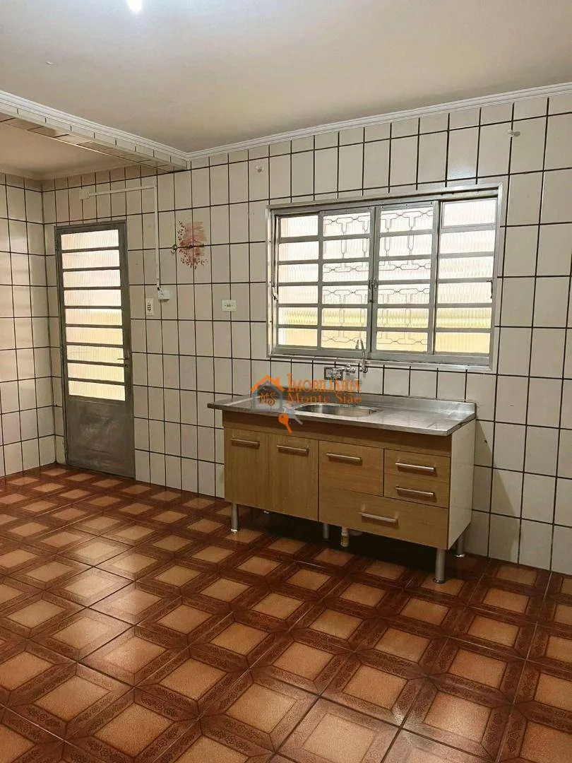 Imagem Sobrado com 3 dormitórios à venda, 298 m² por R$ 599.900,00 - Jardim Adriana - Guarulhos/SP