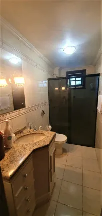 Imagem Casa com 3 Quartos à Venda, 223 m² em Novo Mundo - Curitiba