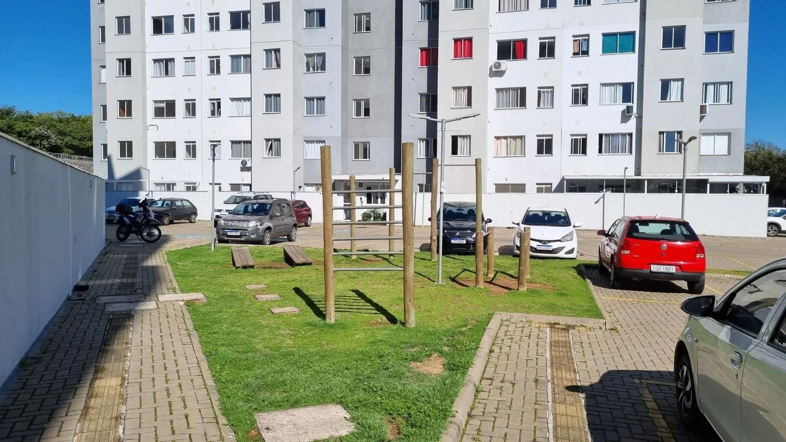 Imagem Apartamento com 02 quartos e 01 vaga fixa no Bairro Morro Santana
