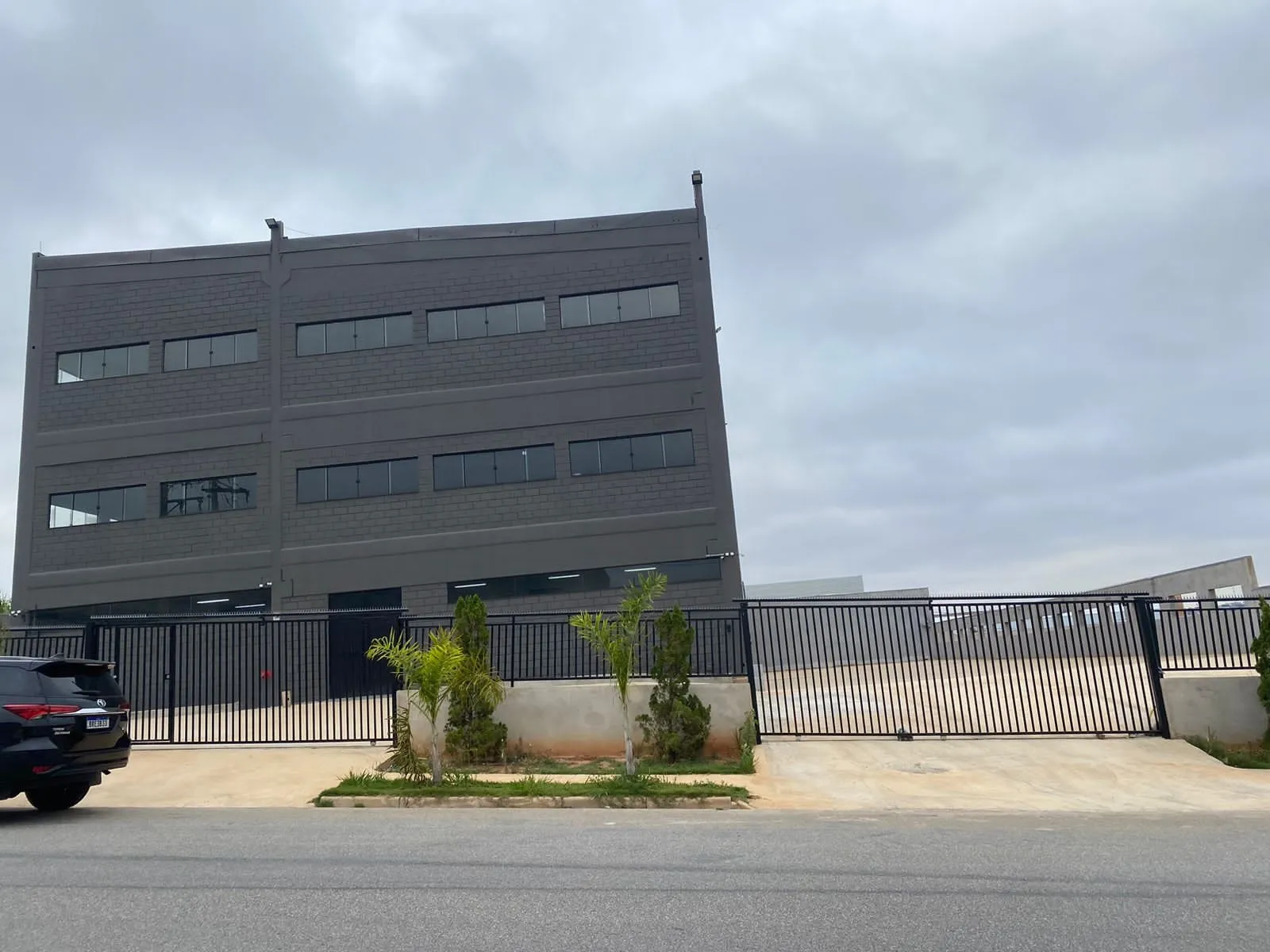 Imagem Oportunidade Única: Venda de Espetacular Prédio Industrial em Sorocaba