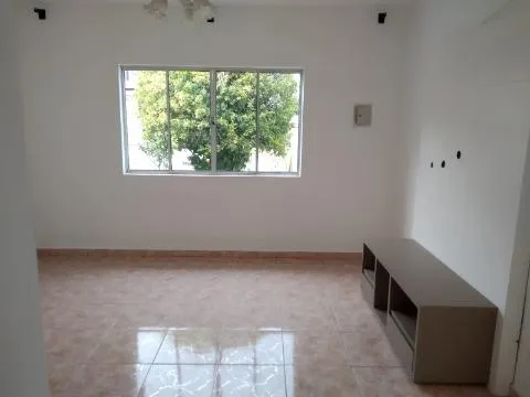 Imagem VENDA DE CASA TÉRREA NA VILA RIMAN, EM ARUJÁ/SP, 400m², 3 quartos, suíte, planejados. CONSULTE-NOS.