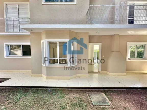 Imagem Casa Arejada com Vista Maravilhosa e Integração à Natureza