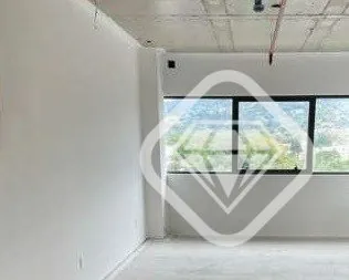Imagem Sala comercial nova, nunca utilizada, em ponto estratégico da Zona Sul.

Com 33,59 m² privativos, ...