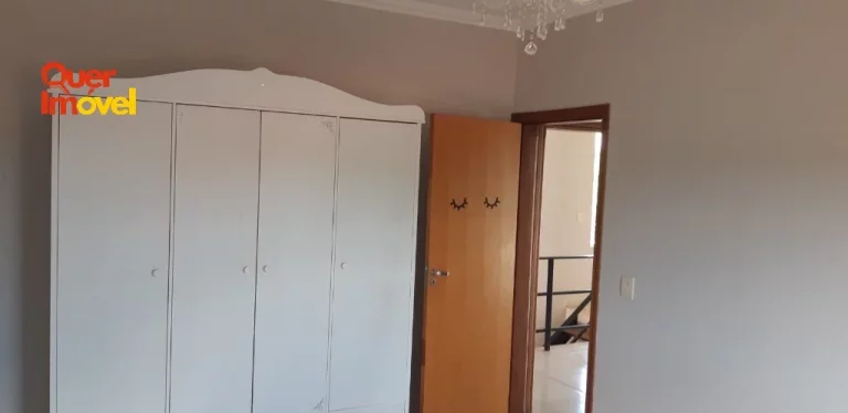 Imagem Casa de Alto Padrão no Condomínio Residencial Alto do Bonfim em Ribeirão Preto-SP 3 quartos, 1 suíte, 2 salas, 3 banheiros, 6 vagas de garagem, 238,00 m² de área Quer Imóvel Negócios Imobiliários