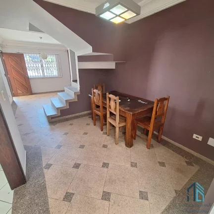 Imagem Sobrado a venda, 03 quartos sendo uma suíte no Capão Raso em Curitiba PR