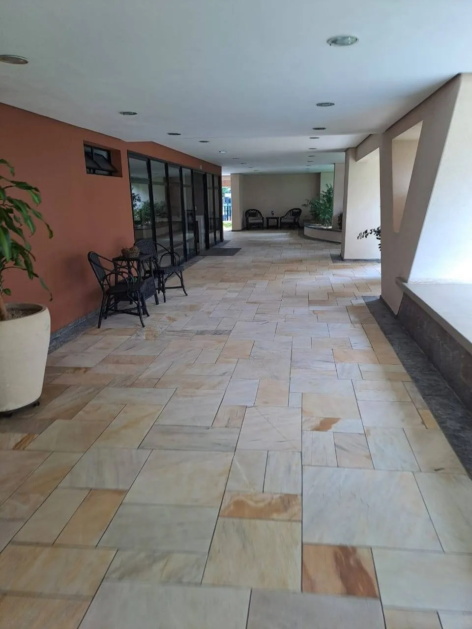 Imagem Apartamento Mobiliado de 160m² com 2 Suítes, Escritório e 3 Vagas Cobertas na Alameda Cauaxi