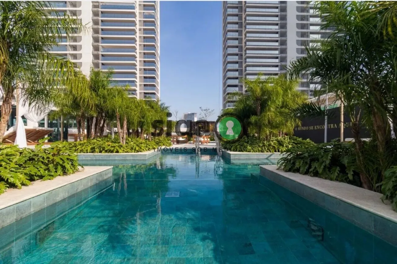 Imagem Apartamento Duplex para venda no Parque Global Panamby com 05 suítes, São Paulo - SP